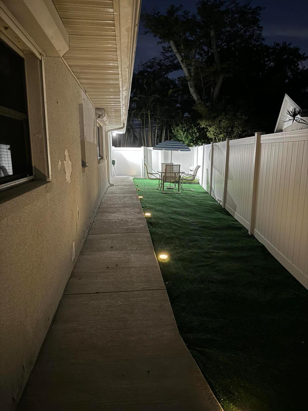 Cozy Private Studio W/Own Yard - 3Mi From Beach Seminole Kültér fotó