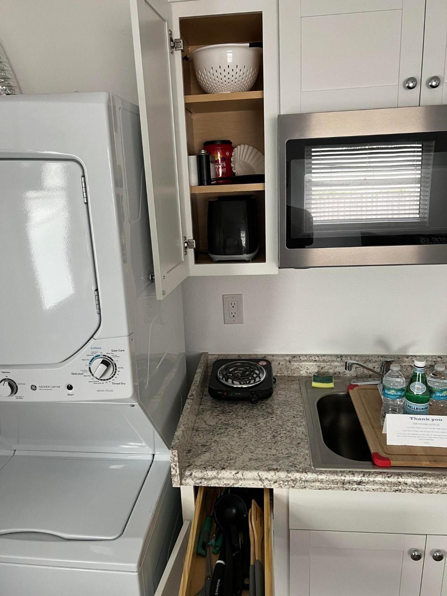 Cozy Private Studio W/Own Yard - 3Mi From Beach Seminole Kültér fotó